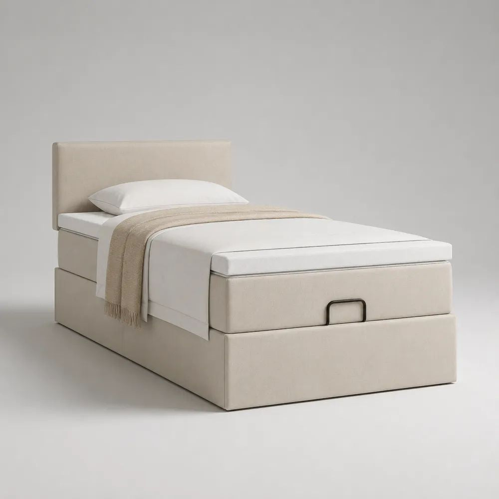 Lit coffre rectangulaire 1 place 90 x 190 cm en tissu beige avec tête de lit rembourrée et détails en métal noir, dimensions 200 x 100 x 110 cm