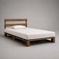 Lit simple 90 x 190 cm en bois massif brun noyer avec sommier à lattes, dimensions 99 x 200 x 95 cm